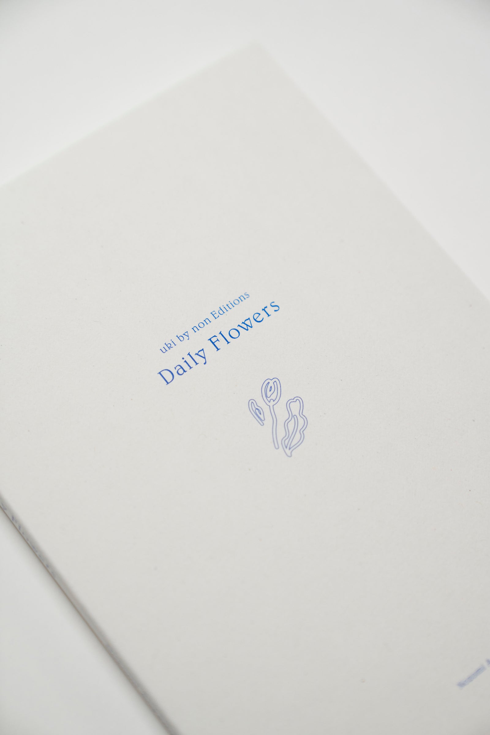uki by non Editions Daily Flowers